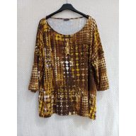 Mintás barna felső