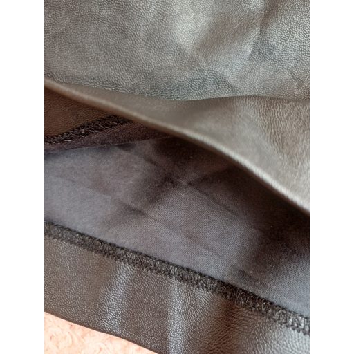 H&M fekete rövidnaci