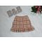 Kislány kockás szoknya