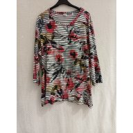 Virágos-csíkos felső